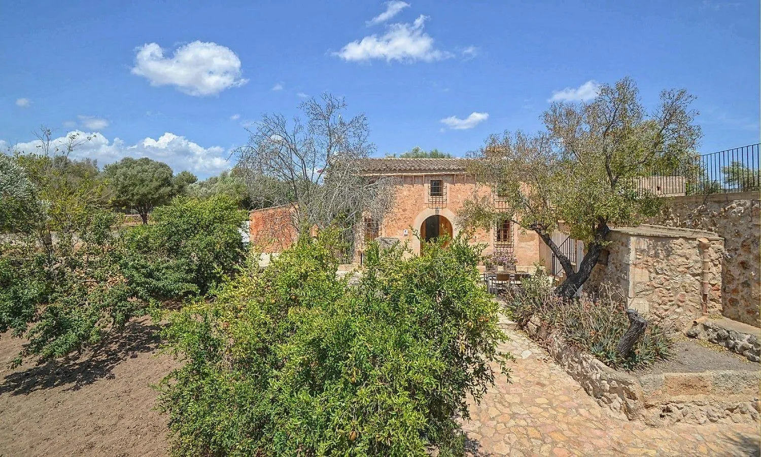 펜션 Gemuetlich Eingerichtetes Landhaus Mit Pool In Der Naehe Von Porto Cristo 마나코르