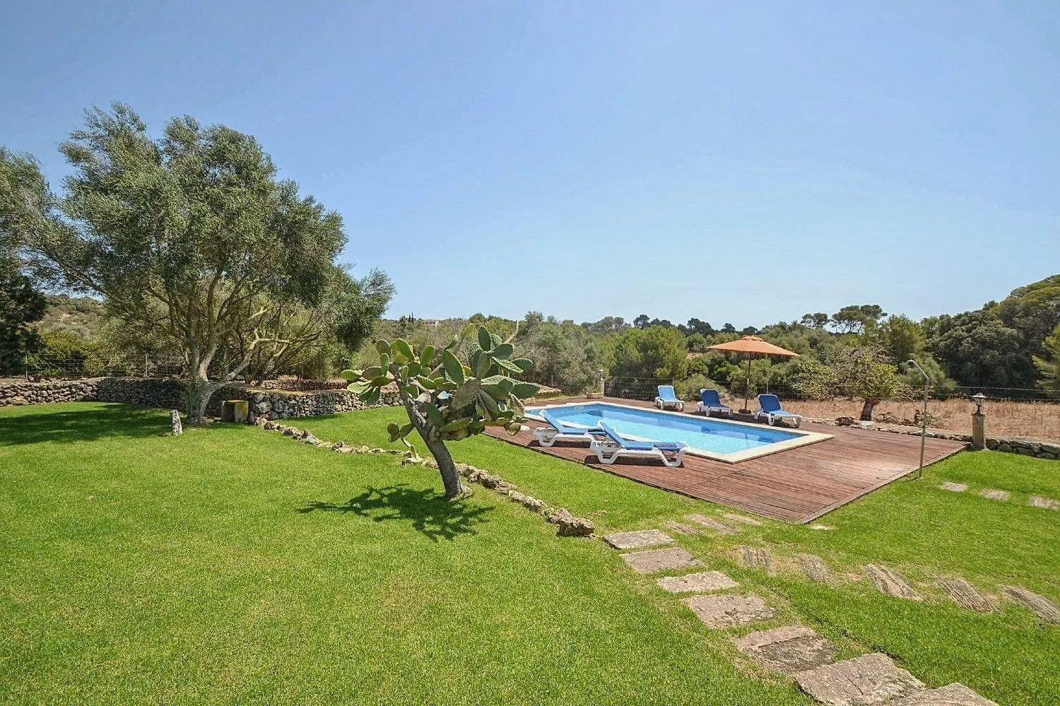 Gemuetlich Eingerichtetes Landhaus Mit Pool In Der Naehe Von Porto Cristo 마나코르