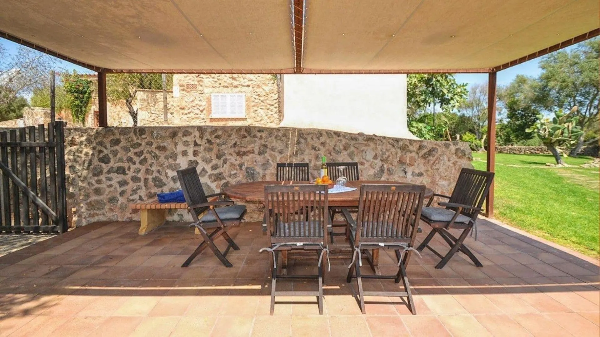 펜션 Gemuetlich Eingerichtetes Landhaus Mit Pool In Der Naehe Von Porto Cristo 마나코르