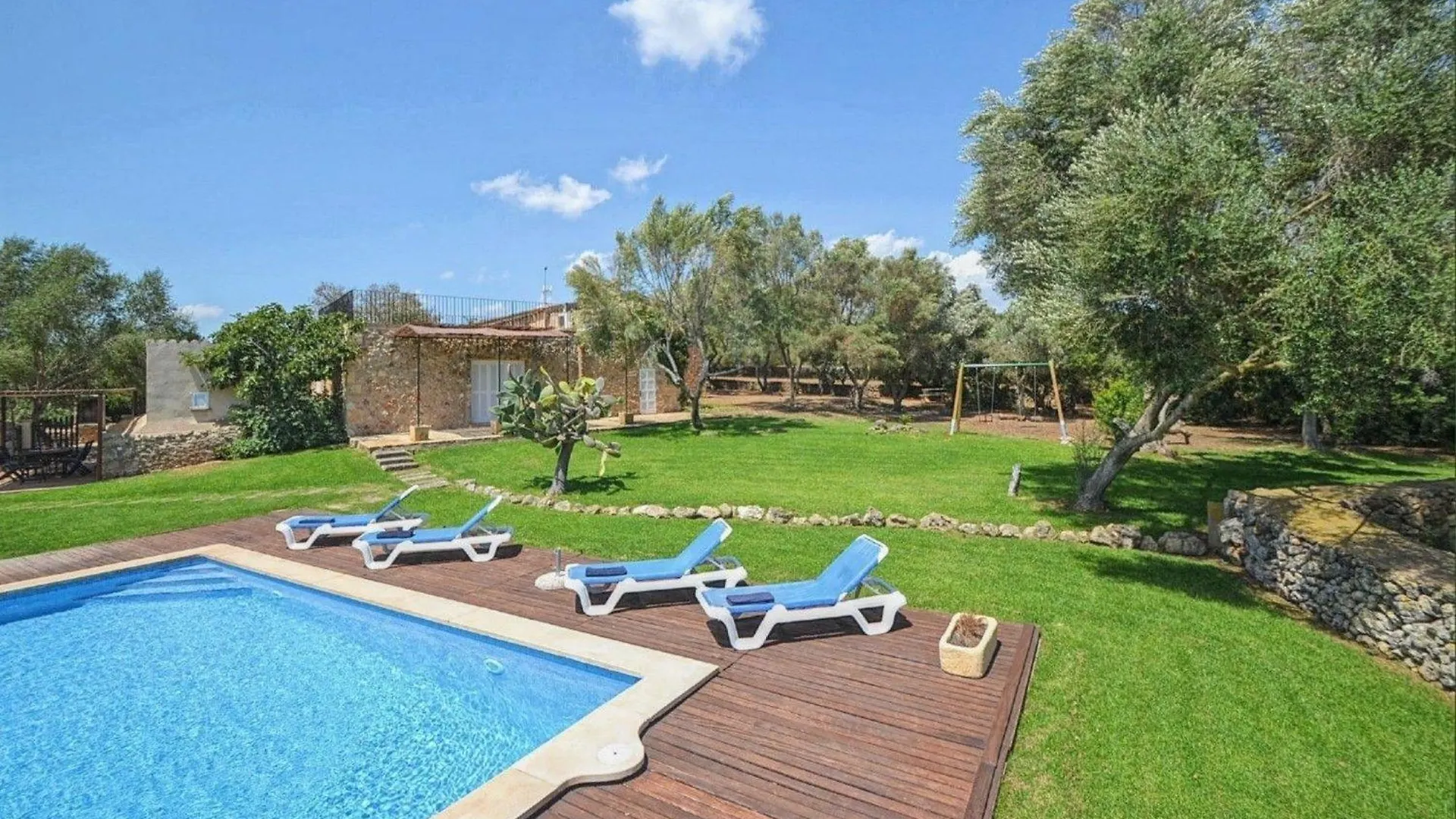 Gemuetlich Eingerichtetes Landhaus Mit Pool In Der Naehe Von Porto Cristo 마나코르 0*,  스페인